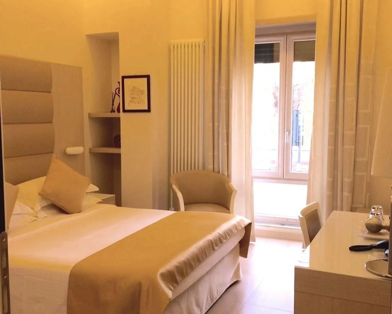 Augustana House And Suites Rome Maison d'hôtes